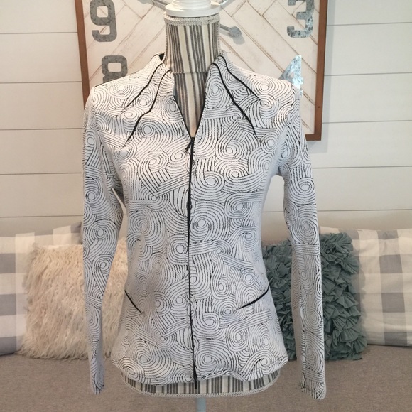 stera Tops - Sᴛᴇʀᴀ ʙᴏᴜᴛɪǫᴜᴇ ᴢɪᴘ ᴜᴘ ᴊᴀᴄᴋᴇᴛ